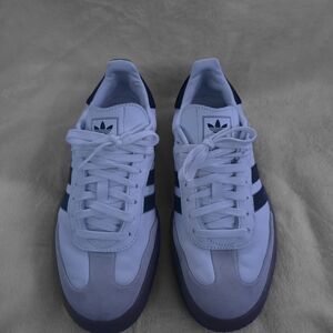 adidas Women's Sneakers - White and Blue